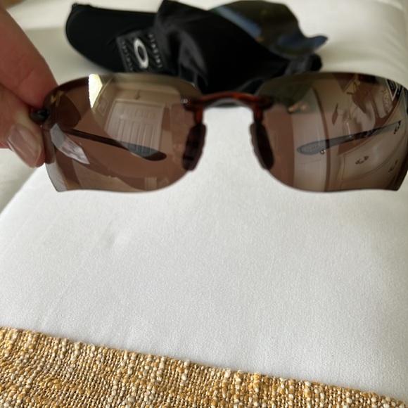 NWOT Maui Jim Turtle Bay MJ-411-10 - Picture 4 of 7